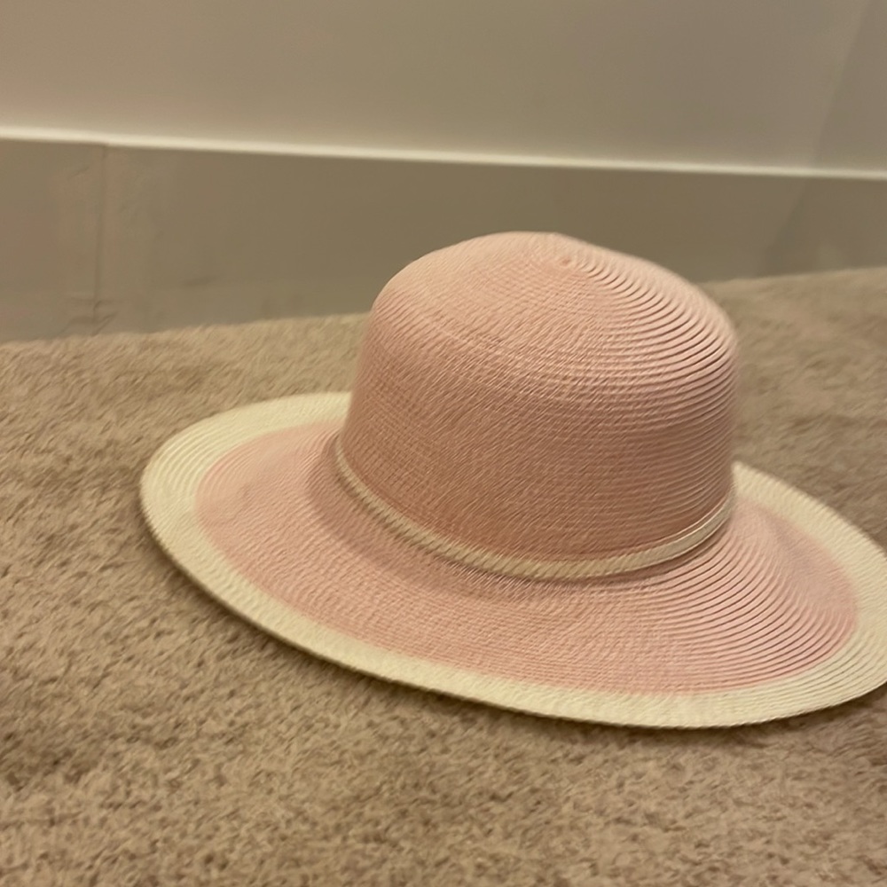 Pink hat - Picture 3 of 3